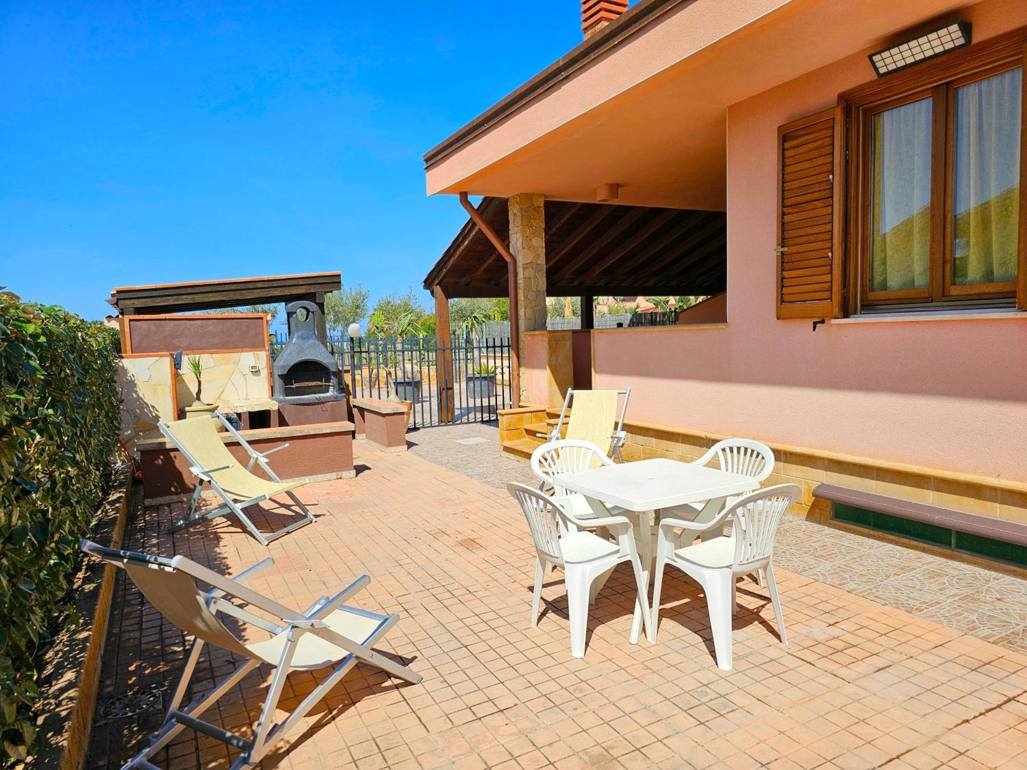 Costa Mediterranea Holiday Homes Campofelice Di Roccella Bagian luar foto