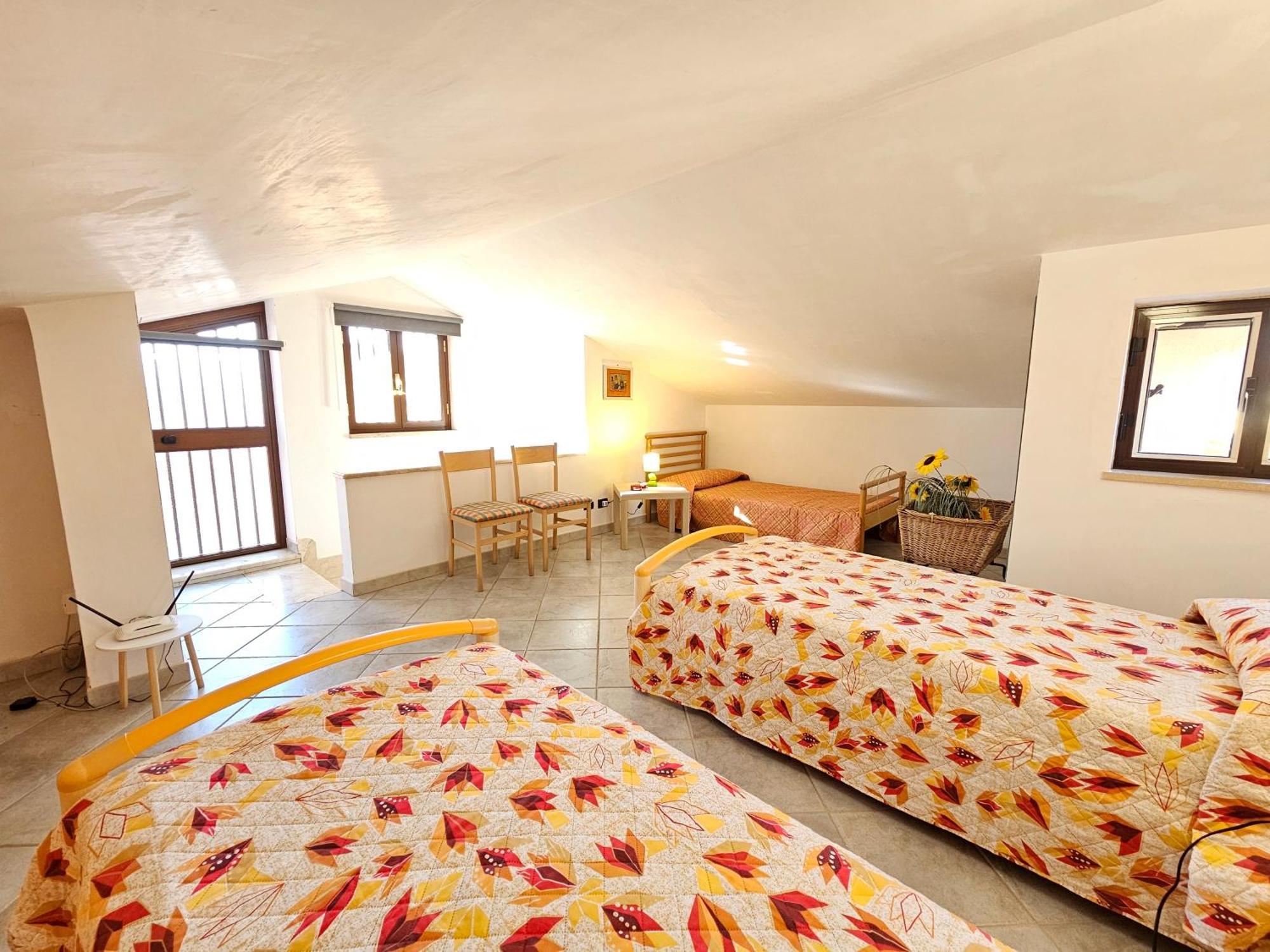 Costa Mediterranea Holiday Homes Campofelice Di Roccella Ruang foto