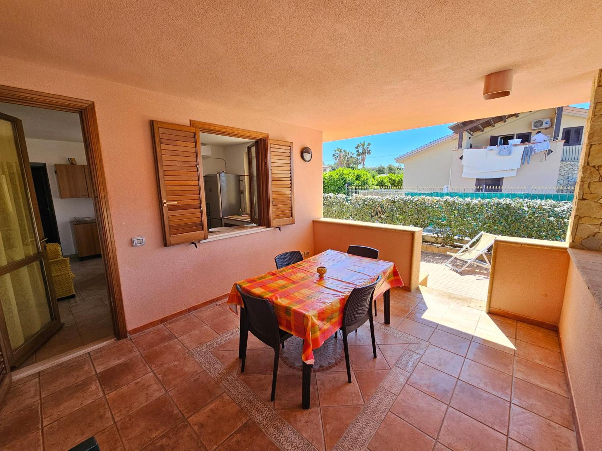 Costa Mediterranea Holiday Homes Campofelice Di Roccella Bagian luar foto